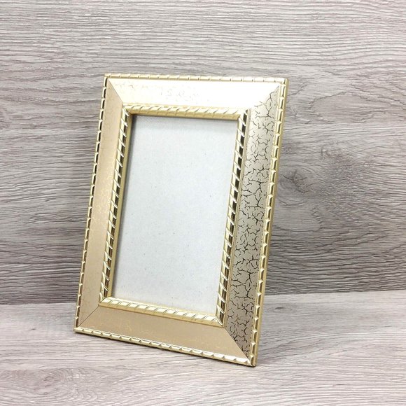 Photo Frame Ornate Gold-Tone Table Top Wall Mount Picture Display Home Décor - Picture 8 of 15